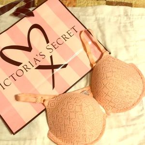 Victoria’s Secret  push up bra 38D